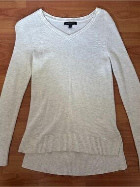 Banana Republic Cream V-Neck Cozy Coastal Grandma Ribbed Knit Sweater